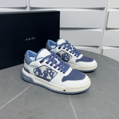 Classic Low Sneakers