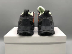 ODSY-1000 Sneakers